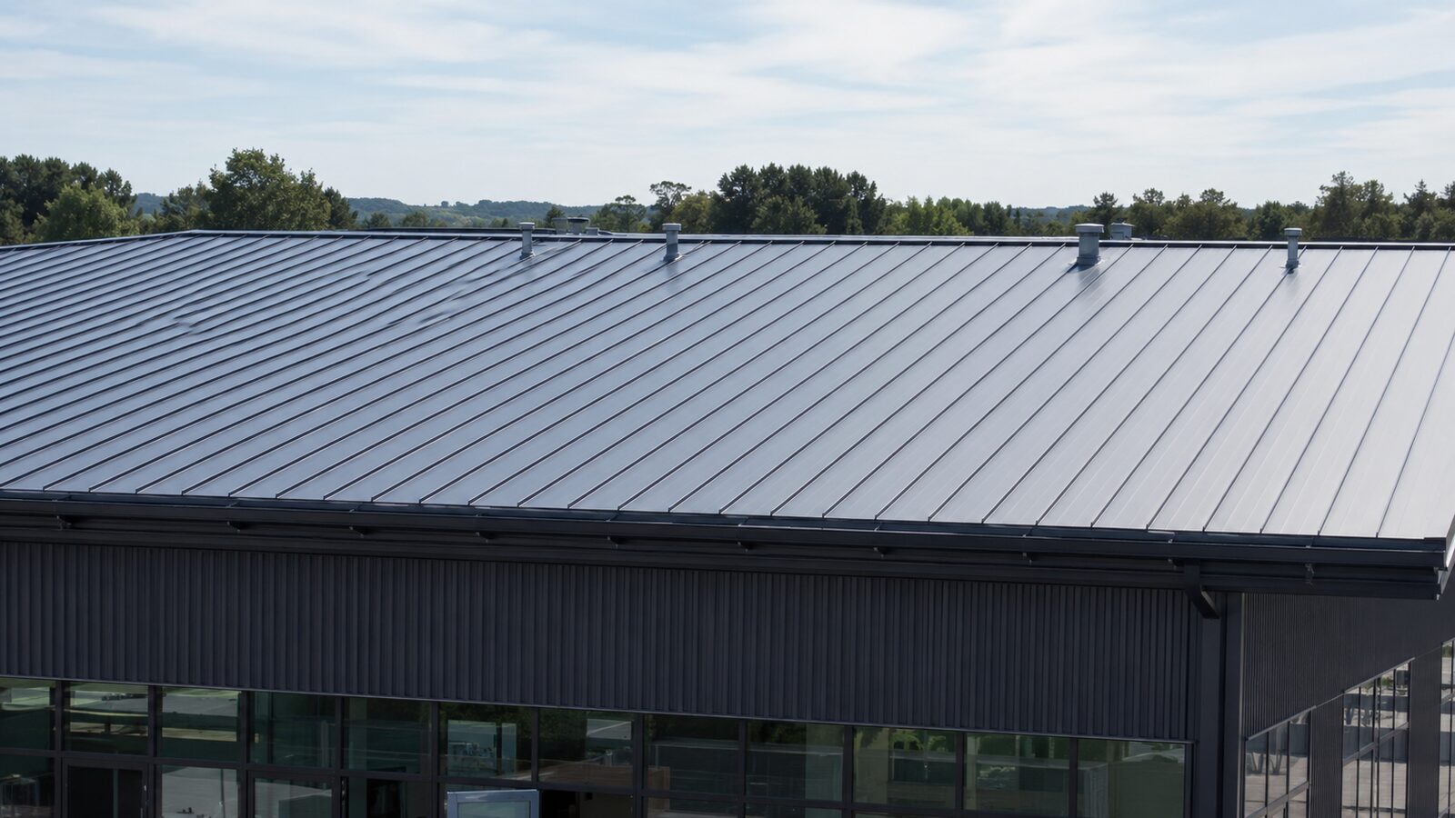 Commercial metal roofing in Miami, FL
